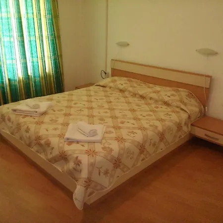 Apartment Yassen